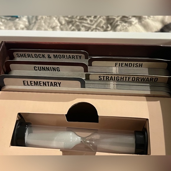 2 for 20!! The Sherlock Holmes Puzzle Case Game - Picture 7 of 14